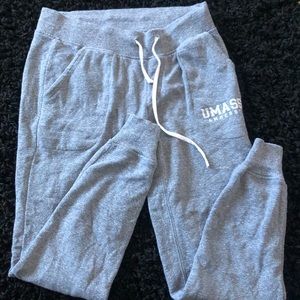 Umass amherst sweatpants